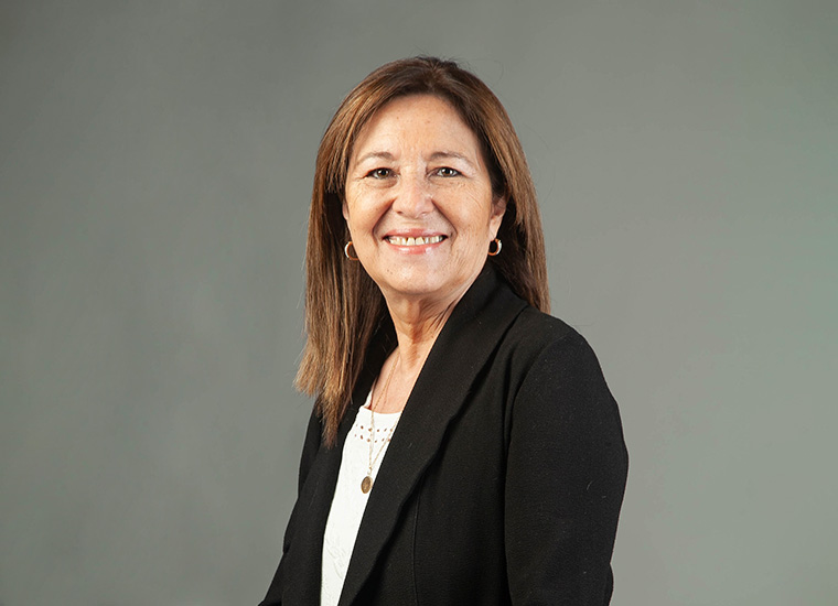 mariela osorio decana facultad administracion uniacc
