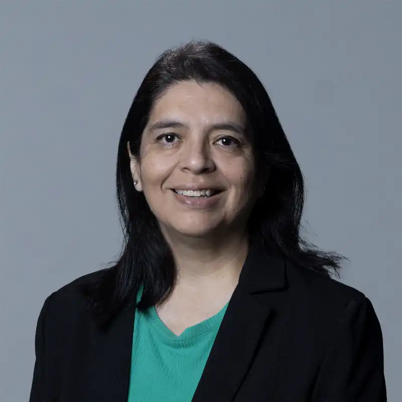 Alejandra Riveros Martínez
