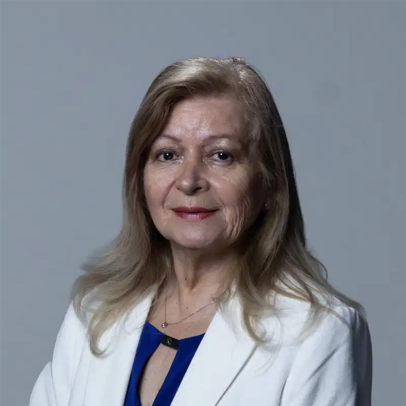 Pilar Véliz Pasmiño