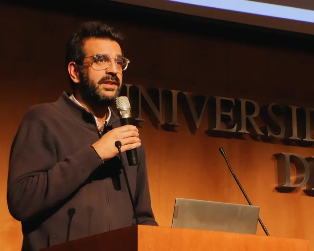 Gabriel Urzúa en Universidad Autónoma